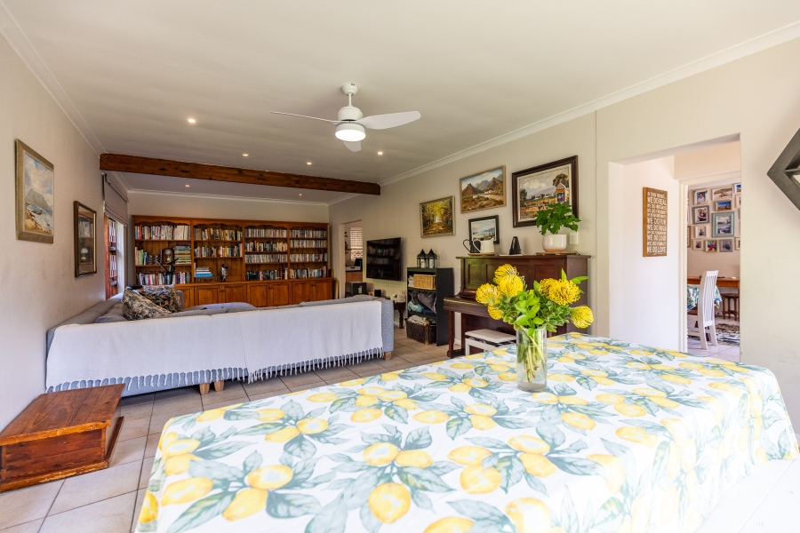 4 Bedroom Property for Sale in Summerstrand Eastern Cape